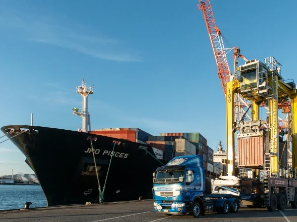 Cargo Shipping - Our team provide a total service covering the sea freight movement of your product, customs clearance and tariff classification, coordinating pick-up and delivery