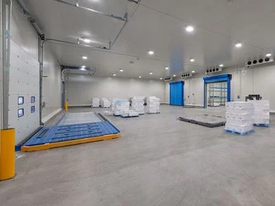 Temperature controlled cargo marshalling area