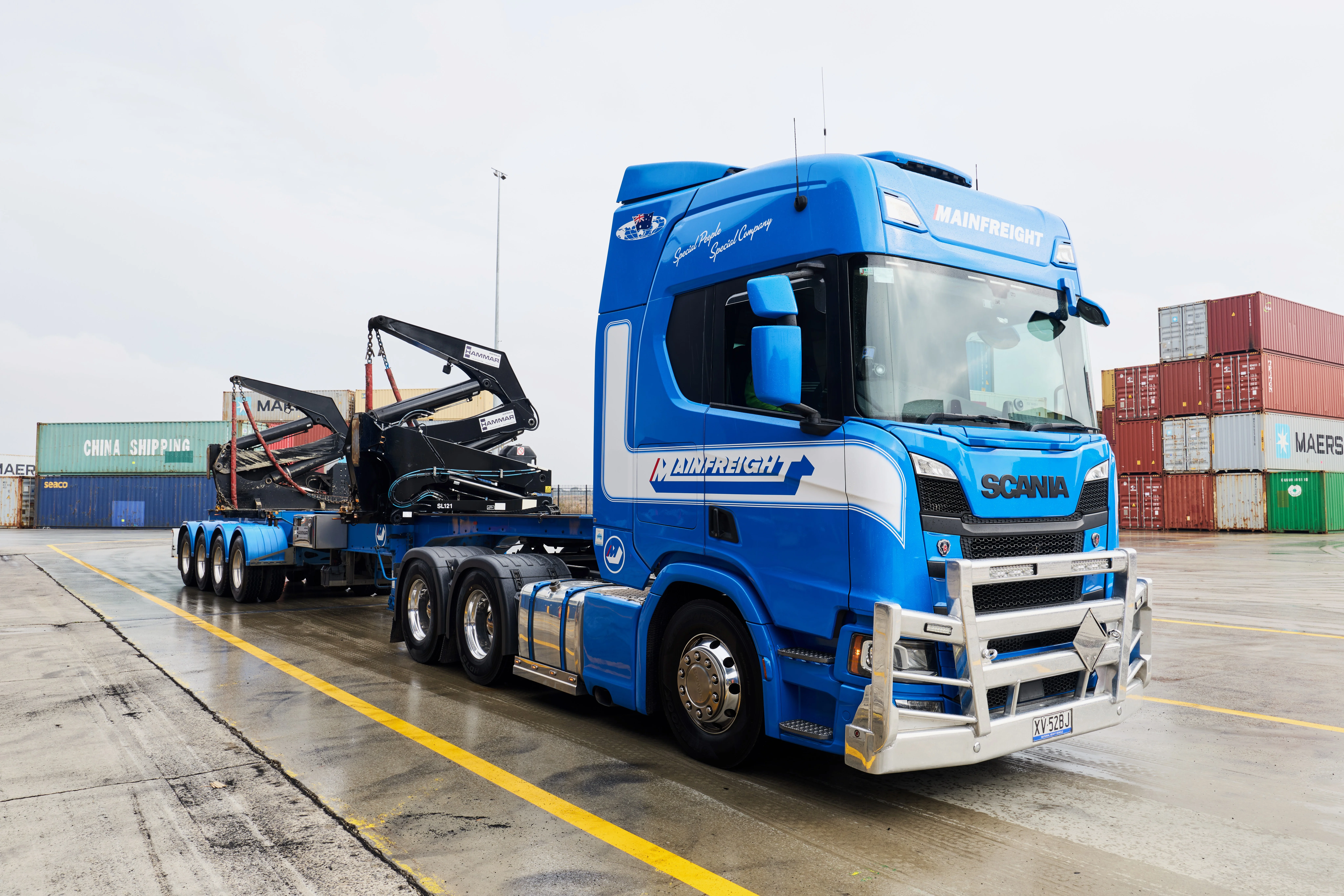Mainfreight Container Truck Side Loader